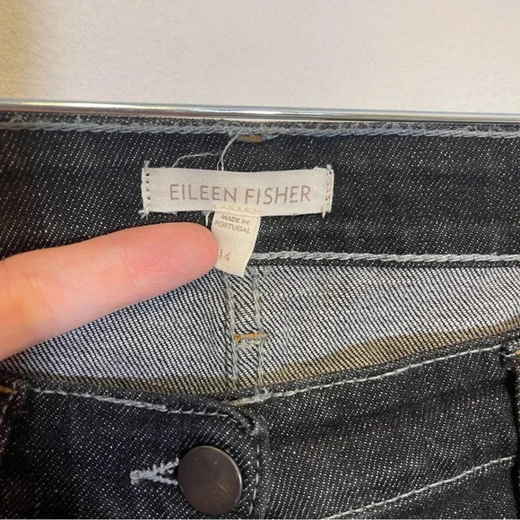 Eileen Fisher Black Denim Slim Leg Jeans - Minimalist Classic Denim - Picture 3 of 3